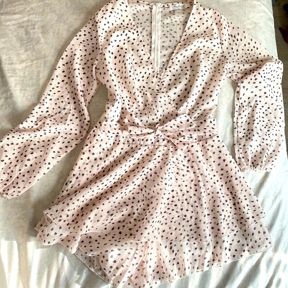 One piece / romper with bow - Picture 2 of 9